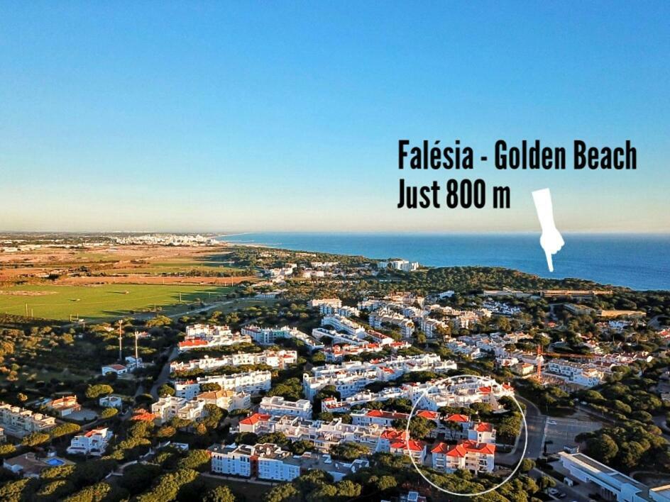 Falésia Beach Just 800 m  Olhos de Agua  Exterior foto